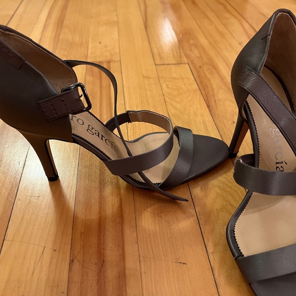 Pedro garcia pump - Picture 1 of 3